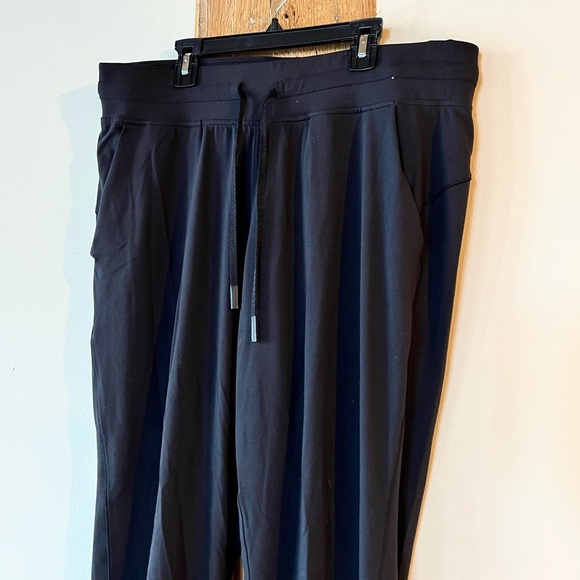 Lululemon Ready To Rulu Pant - Black 29” - Picture 6 of 11